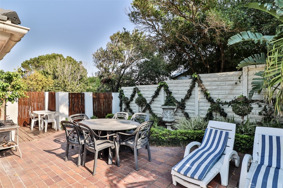 11 Bedroom Property for Sale in Nahoon Beach Eastern Cape